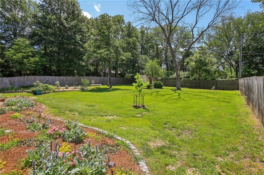 1464 Grandview Drive — photo 34