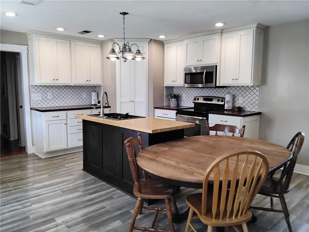 309 W LAKE Street — photo 14