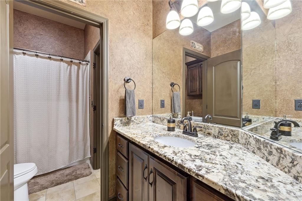 11520 S Carbondale Street — photo 46