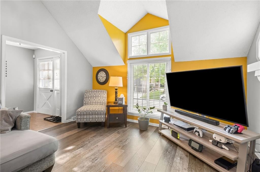 520 SW Windmill Lane — photo 4
