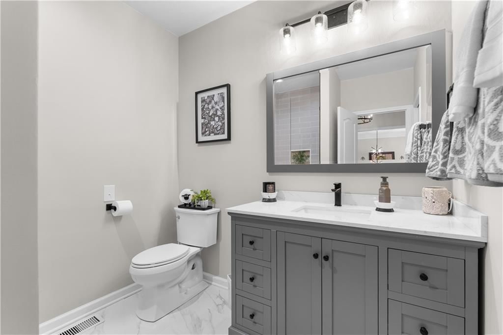 4208 NE Courtney Drive — photo 26