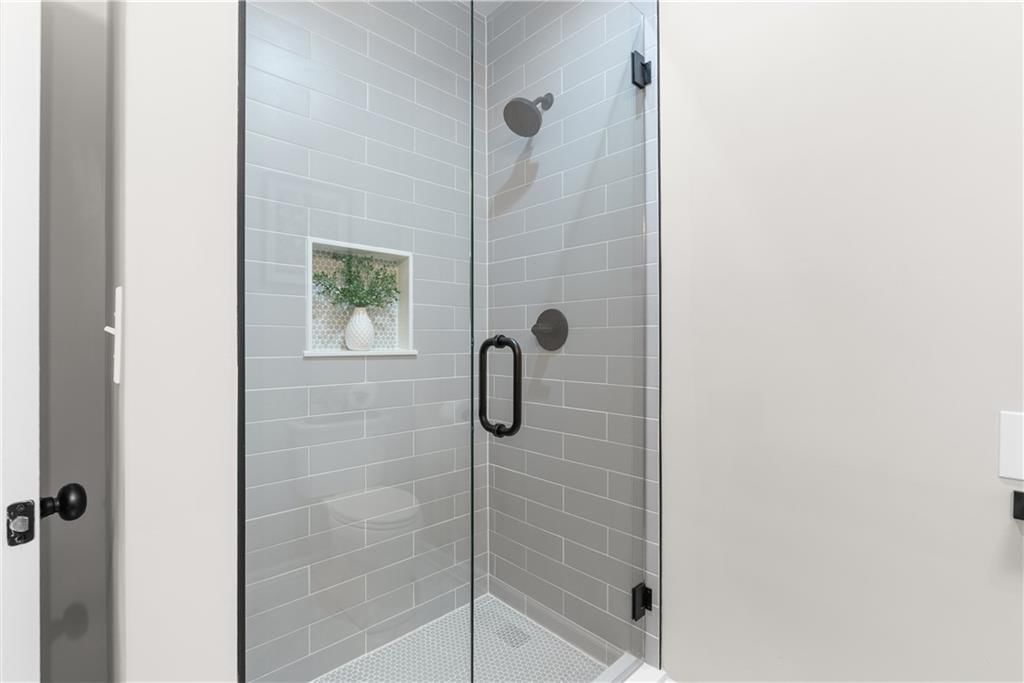 4208 NE Courtney Drive — photo 27