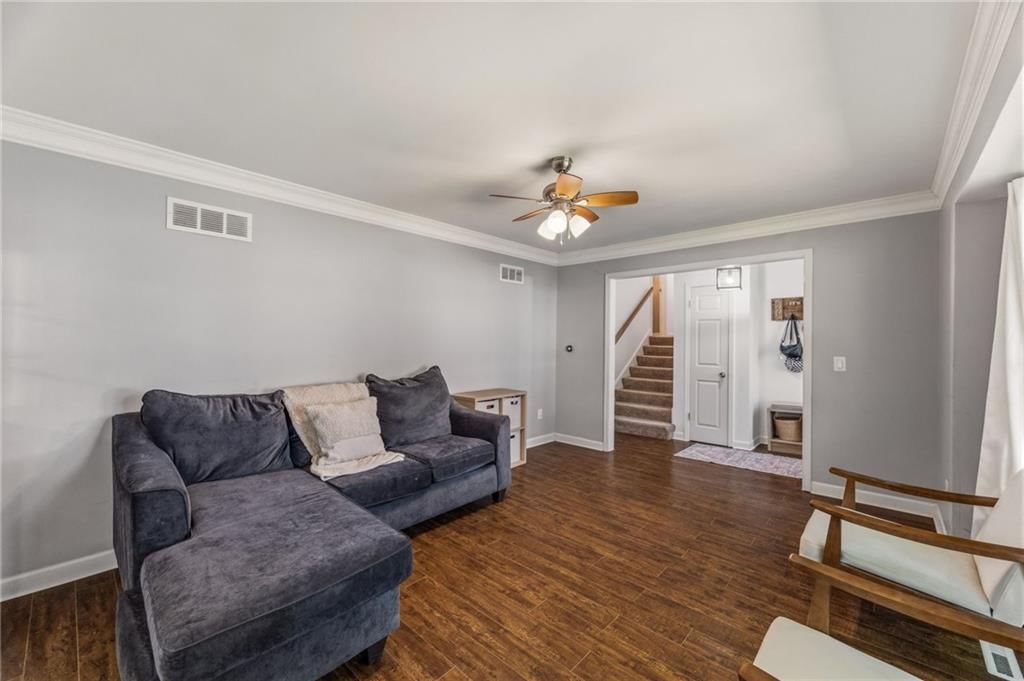 12819 Cambridge Avenue — photo 23