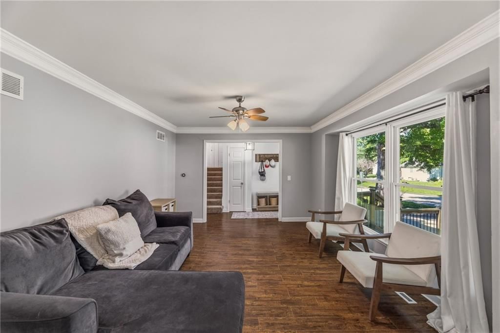 12819 Cambridge Avenue — photo 24
