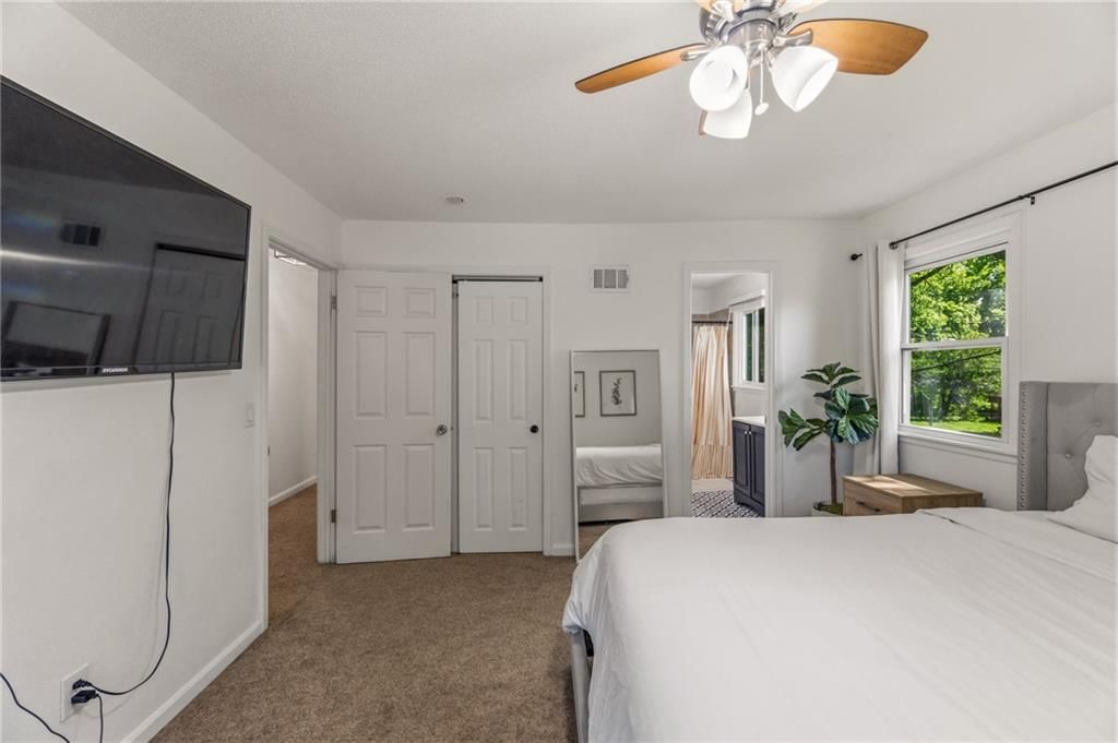 12819 Cambridge Avenue — photo 33