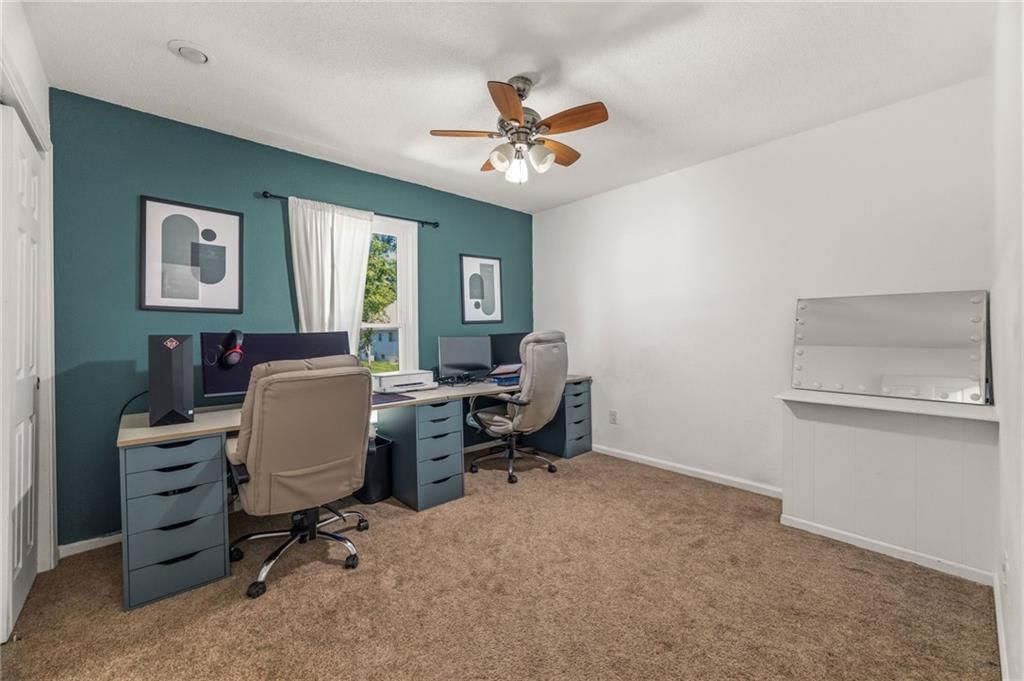 12819 Cambridge Avenue — photo 37