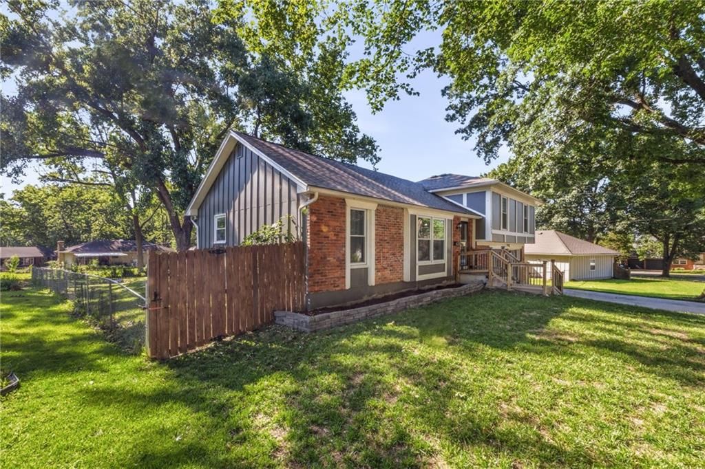 12819 Cambridge Avenue — photo 38