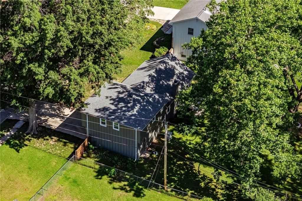 12819 Cambridge Avenue — photo 42