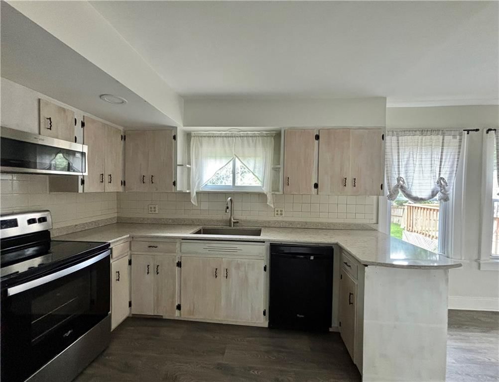 3123 Jules Street — photo 6