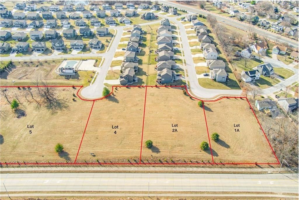 1700 NE Bluff Street, Lee's Summit, MO
