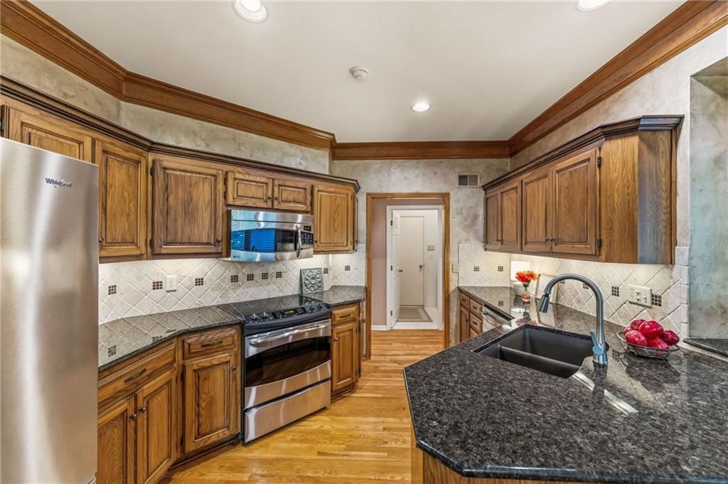 8801 W 142nd Street — photo 23