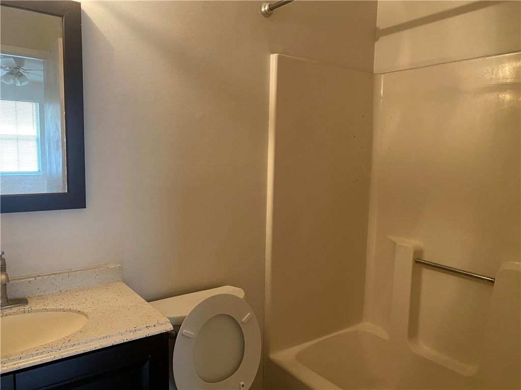 8327 NW Mace Road — photo 9