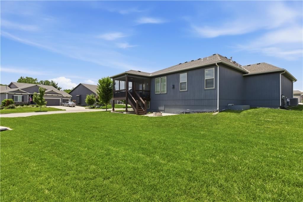 16989 S Heatherwood Street — photo 40