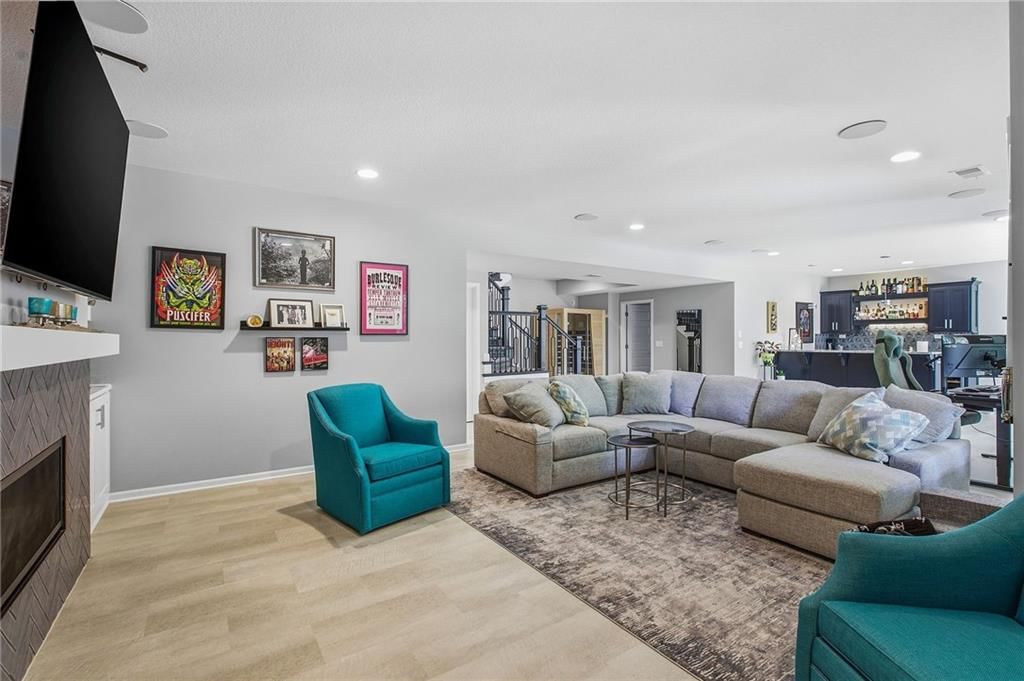 7511 N Gower Avenue — photo 34