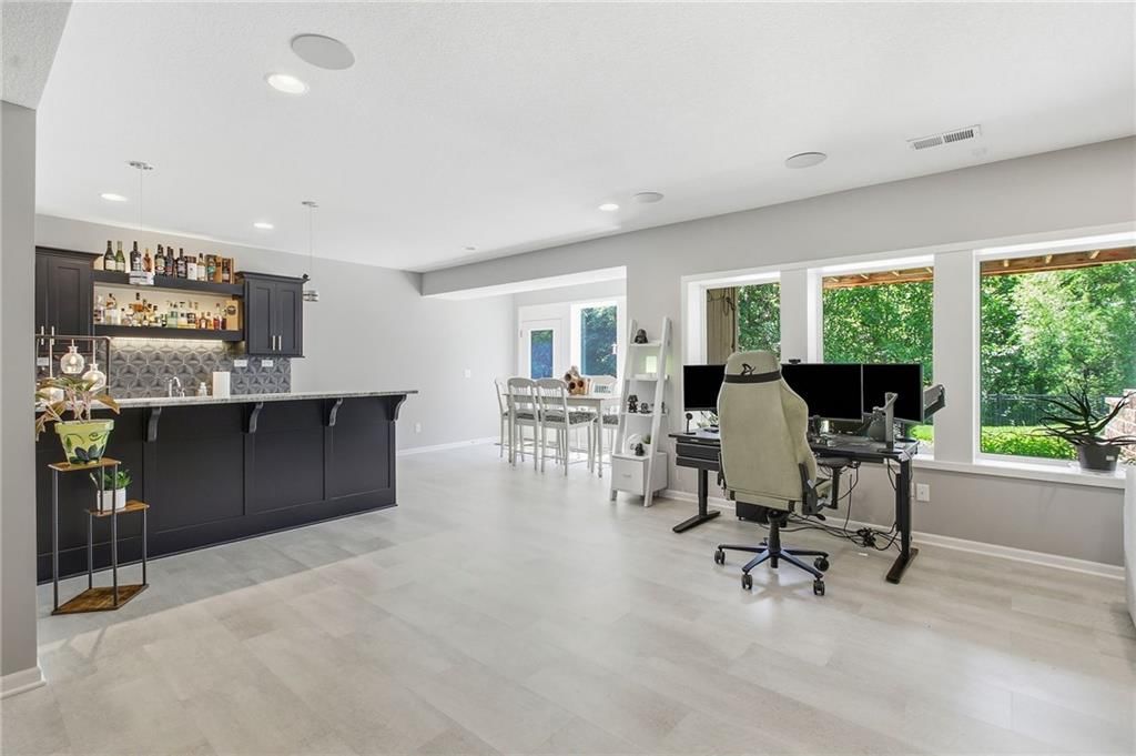 7511 N Gower Avenue — photo 35