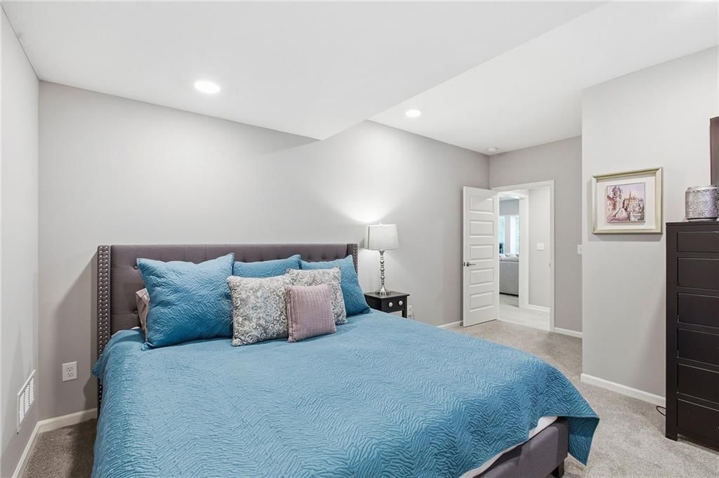 7511 N Gower Avenue — photo 40