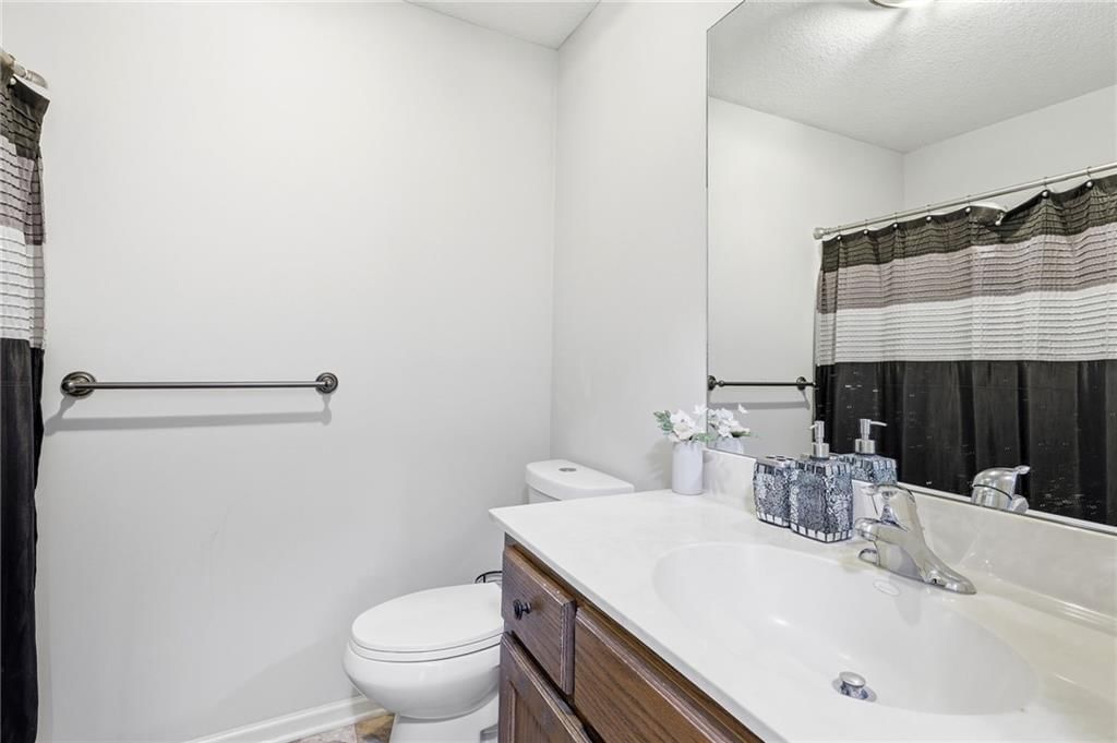 704 W Dennis Avenue — photo 15