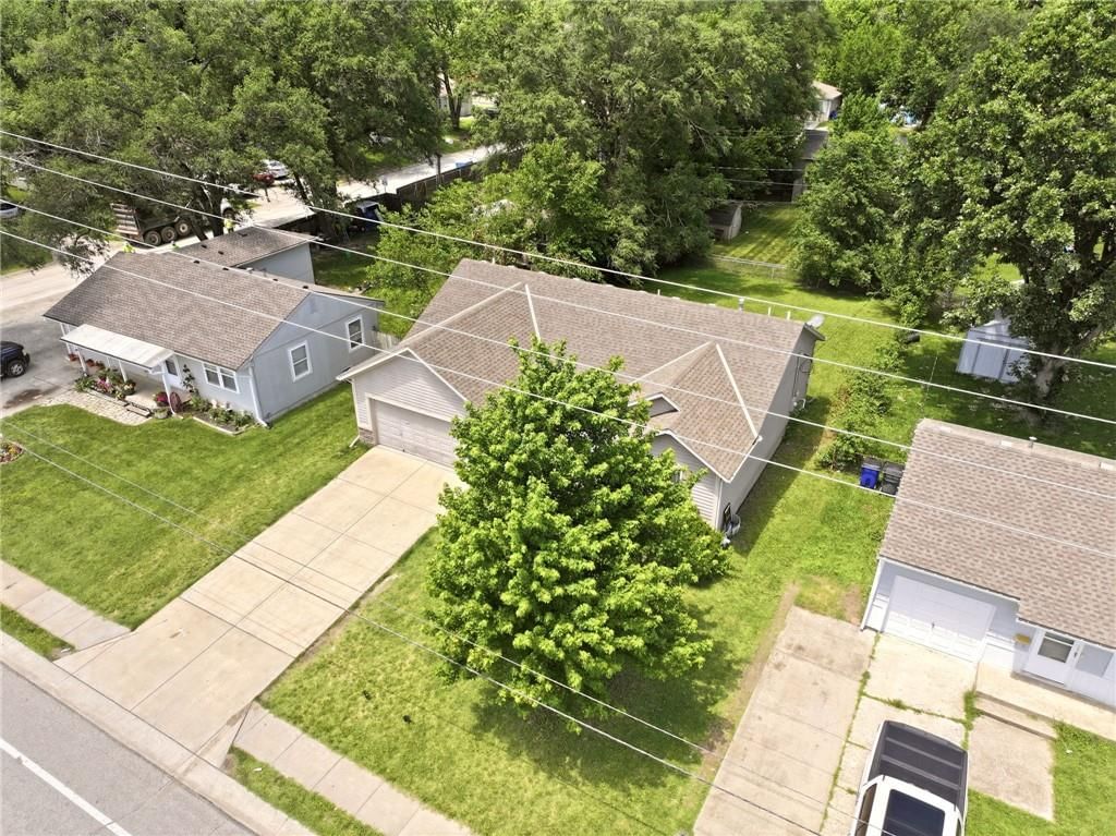 704 W Dennis Avenue — photo 31