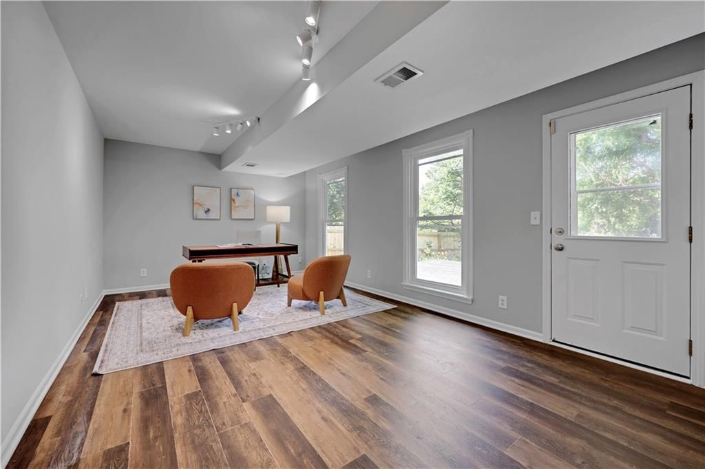 8017 W 149th Street — photo 31