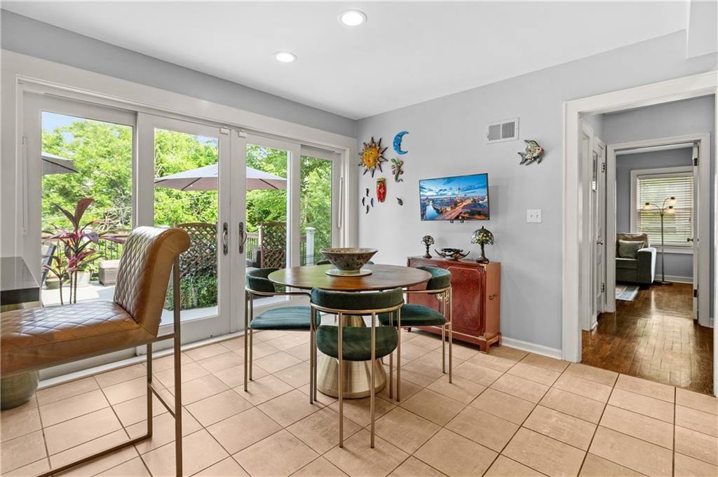 4815 Bell Street — photo 10