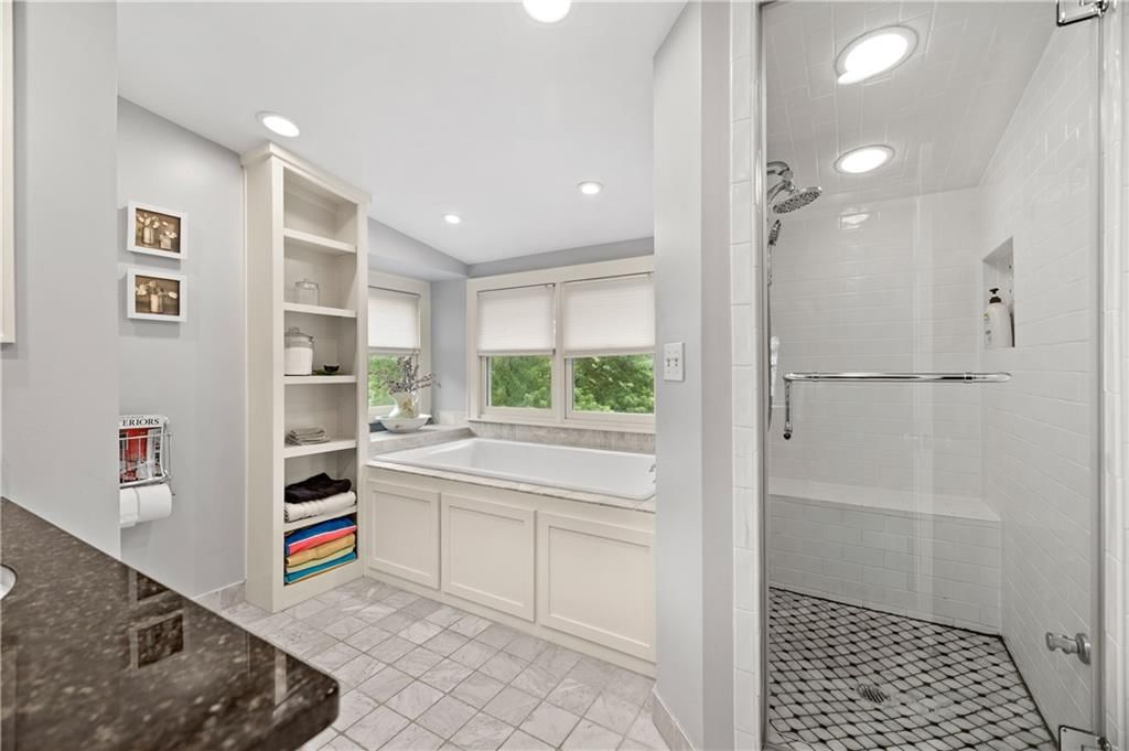 4815 Bell Street — photo 20