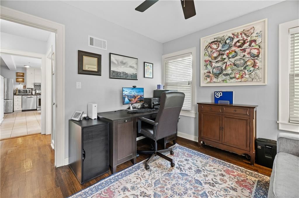 4815 Bell Street — photo 25