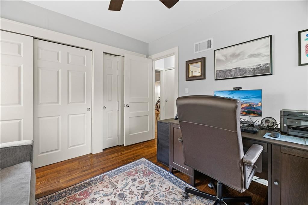 4815 Bell Street — photo 26