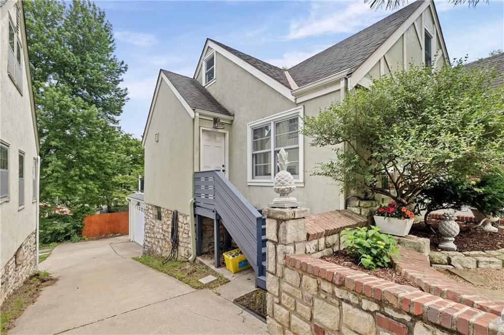 4815 Bell Street — photo 29