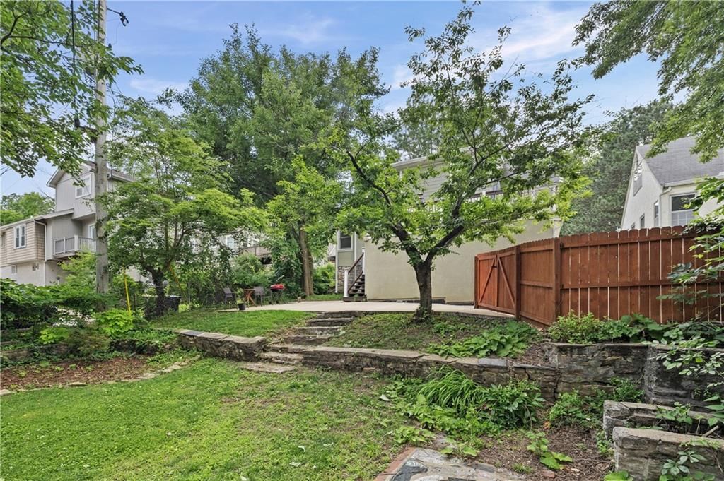 4815 Bell Street — photo 39