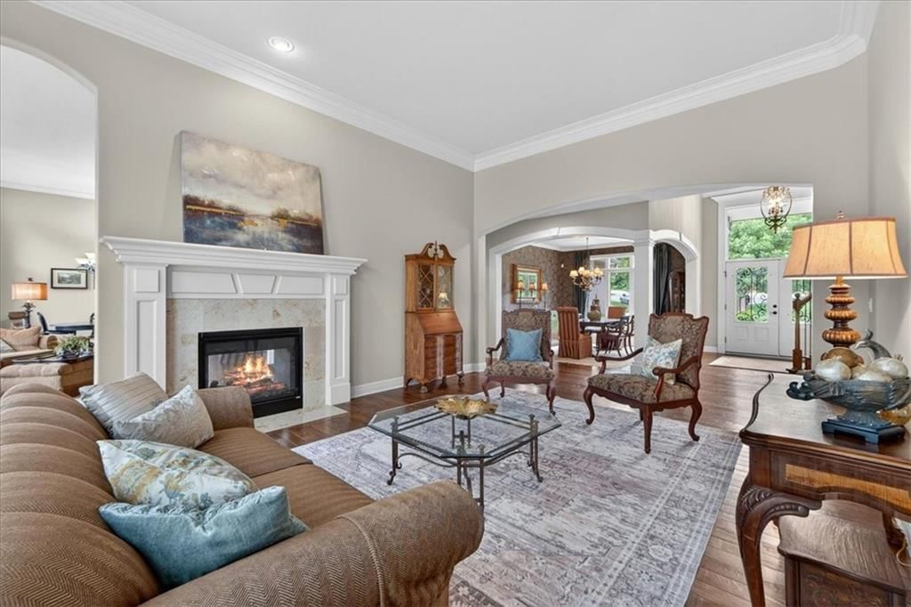 20805 W 91 Terrace — photo 8