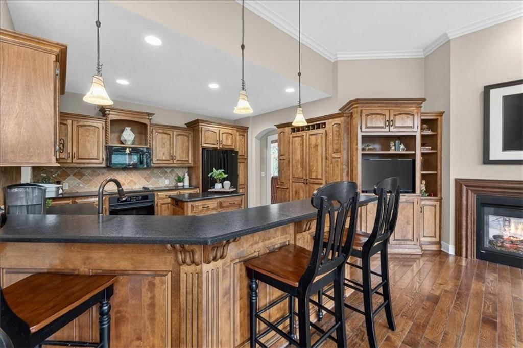 20805 W 91 Terrace — photo 13
