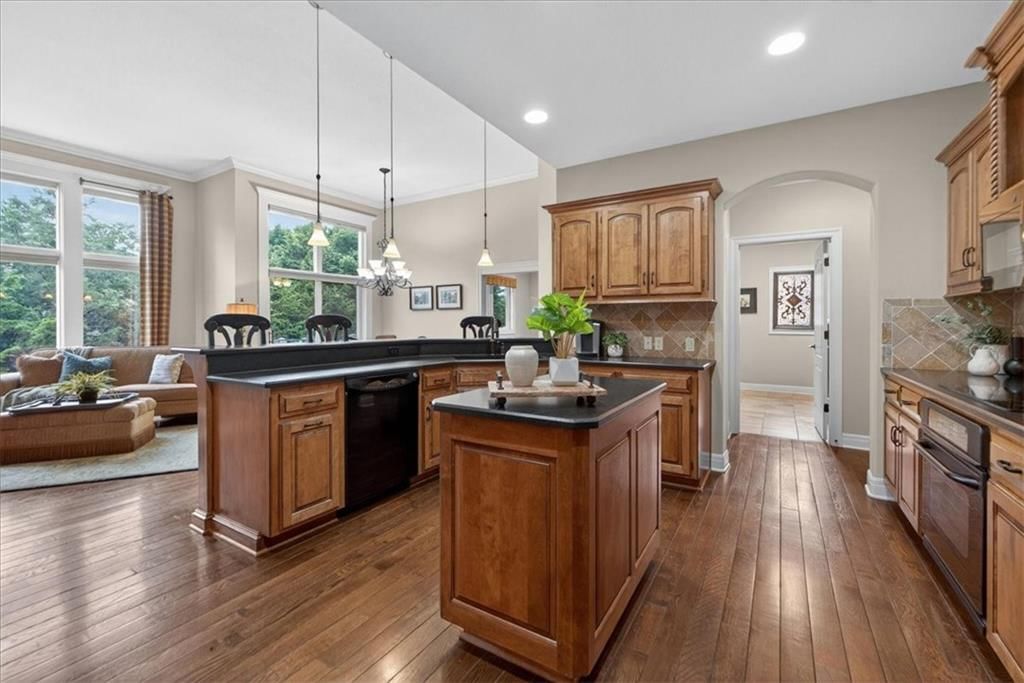20805 W 91 Terrace — photo 14