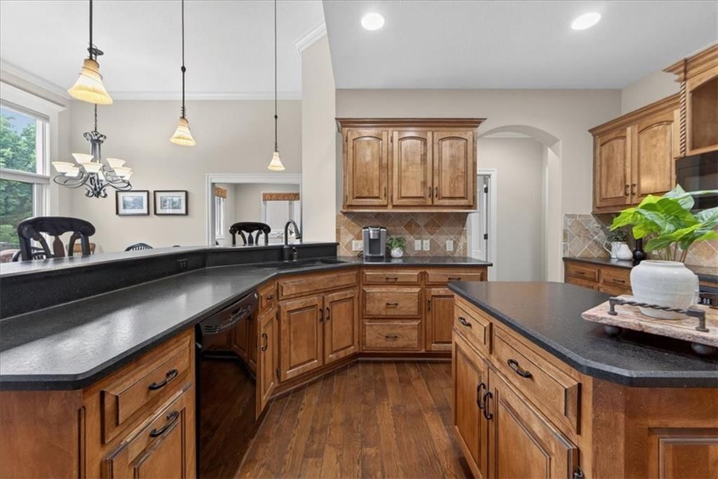 20805 W 91 Terrace — photo 18