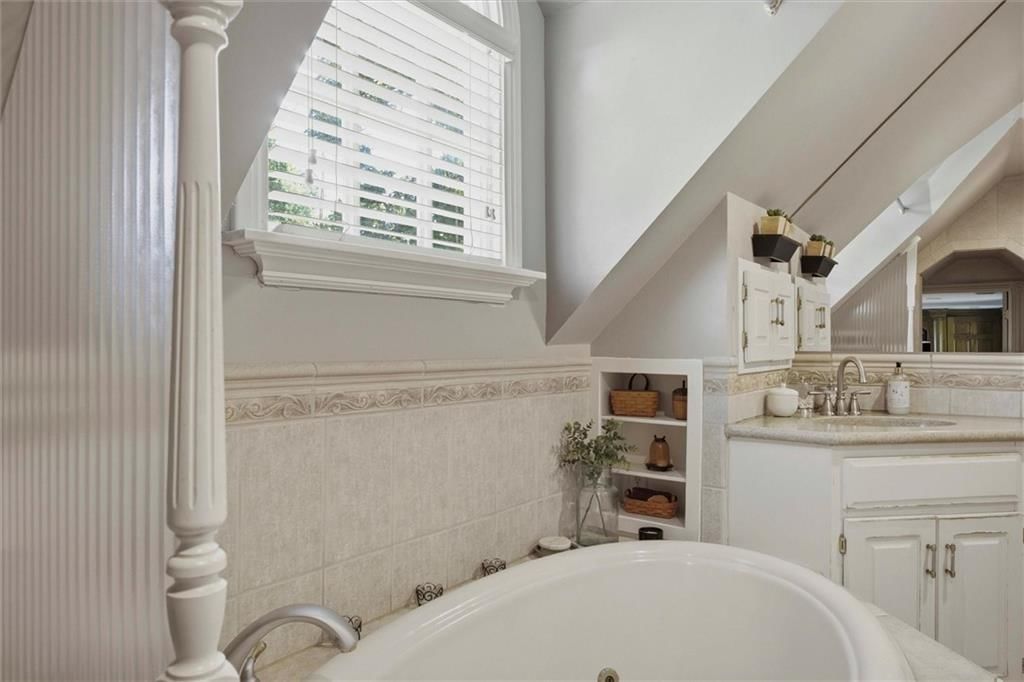 706 W Wall Street — photo 25