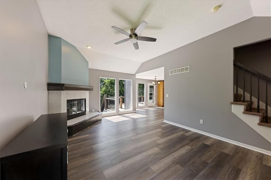 547 W Layton Street — photo 6