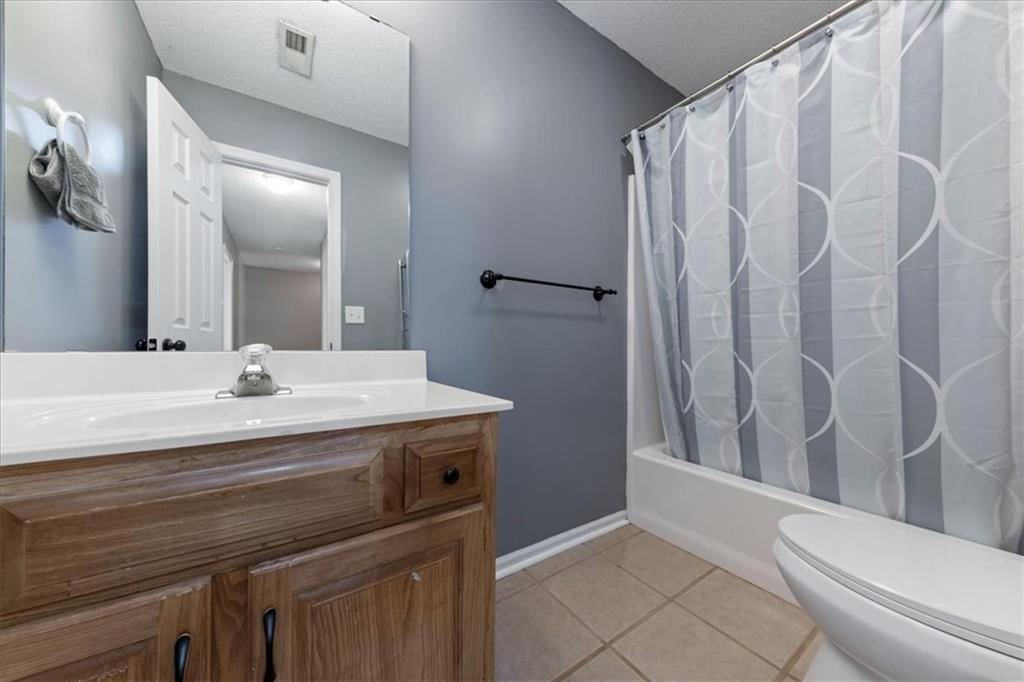547 W Layton Street — photo 23