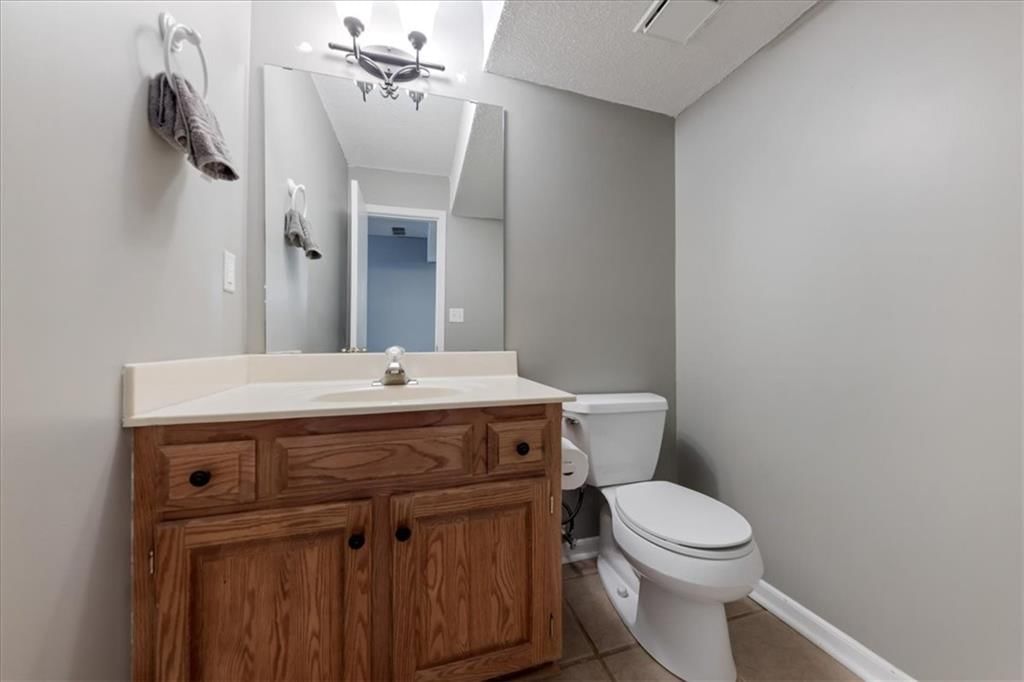 547 W Layton Street — photo 26