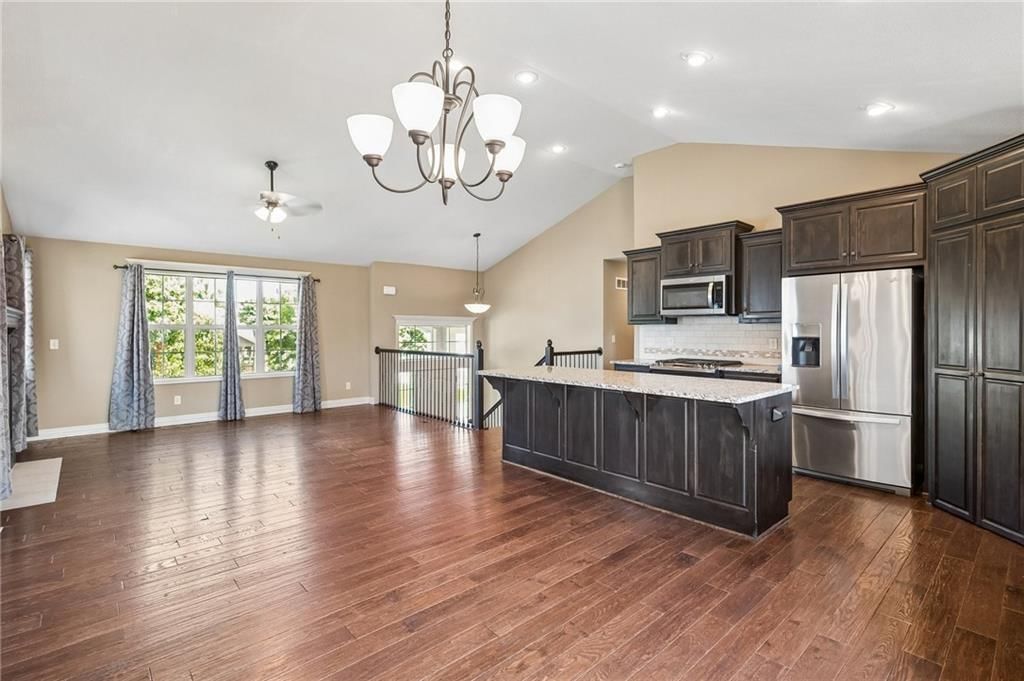 927 NW Long Drive — photo 9