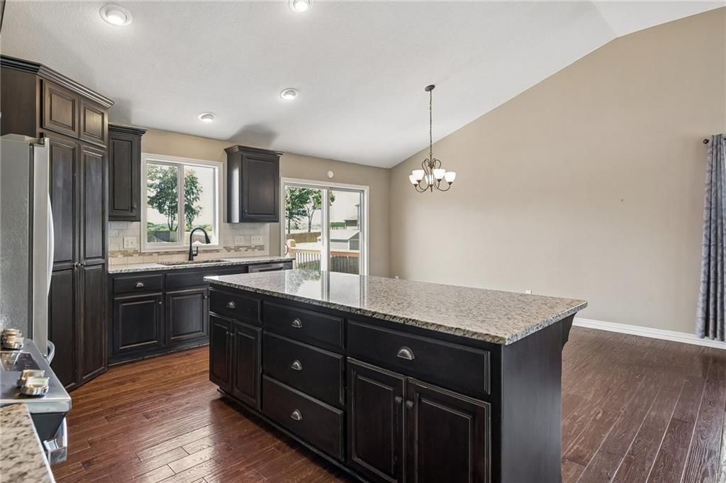 927 NW Long Drive — photo 13