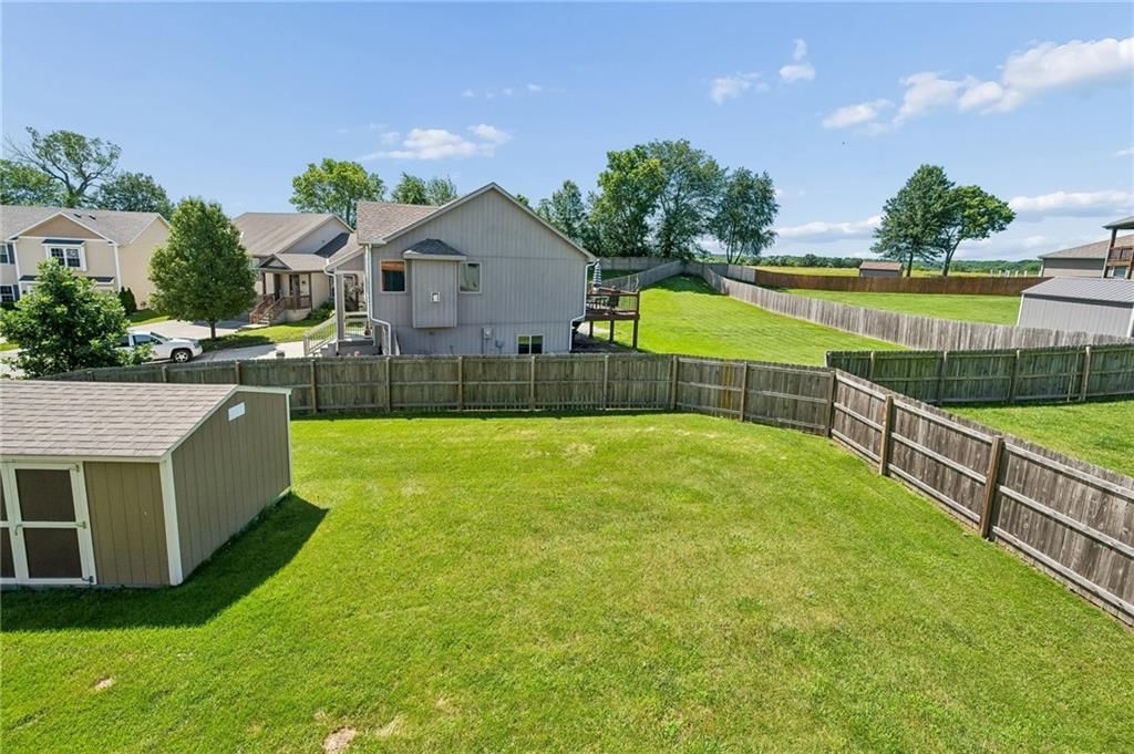 927 NW Long Drive — photo 29