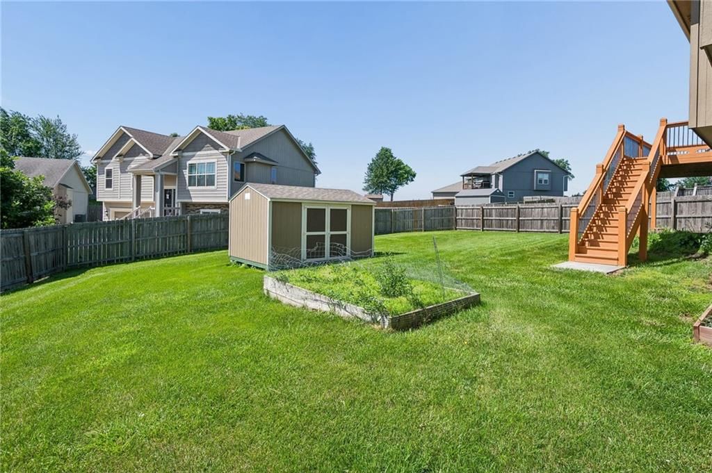 927 NW Long Drive — photo 30