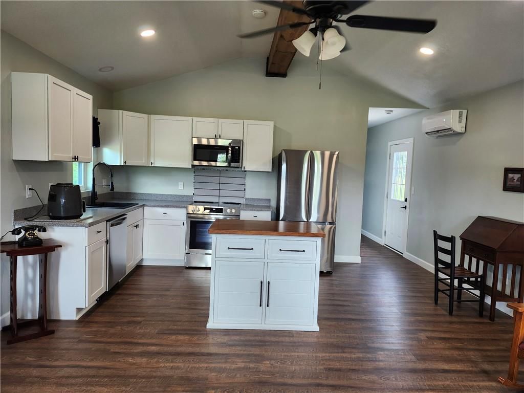 42 Rose Marie Drive — photo 6