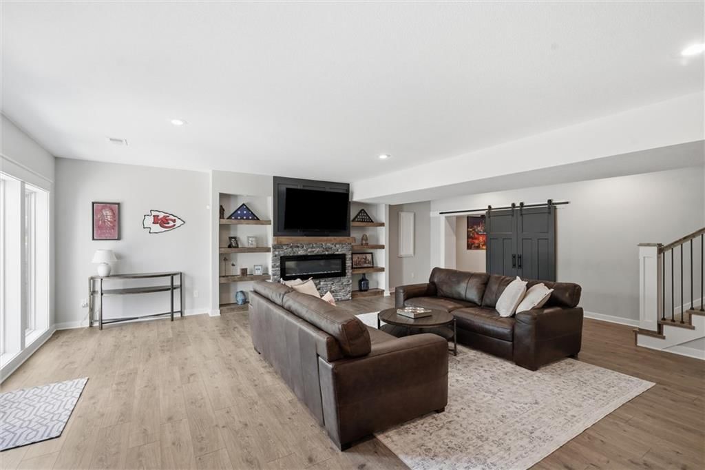 14790 Thousand Oaks Place — photo 19