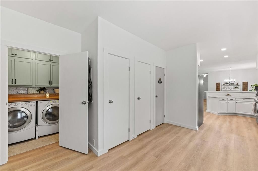 310 W Elm Street — photo 22