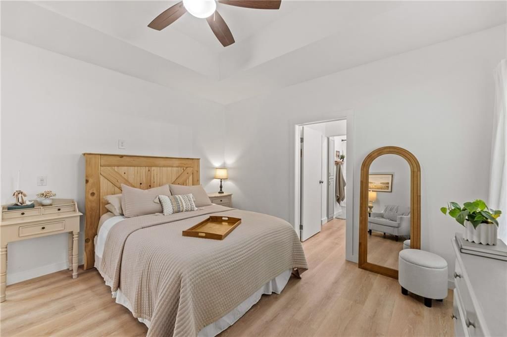 310 W Elm Street — photo 25
