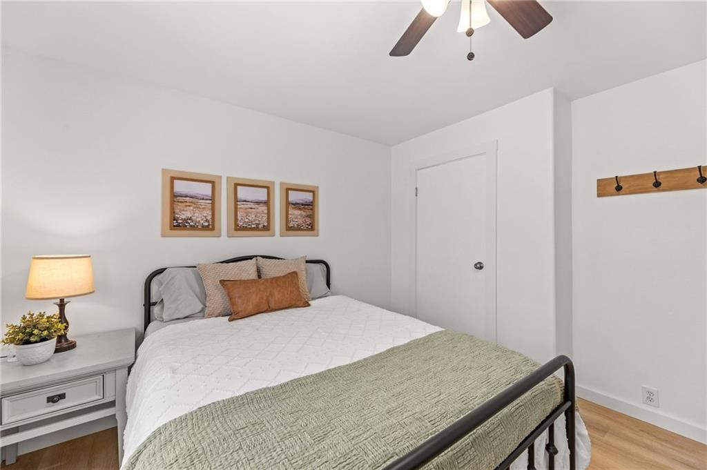 310 W Elm Street — photo 31