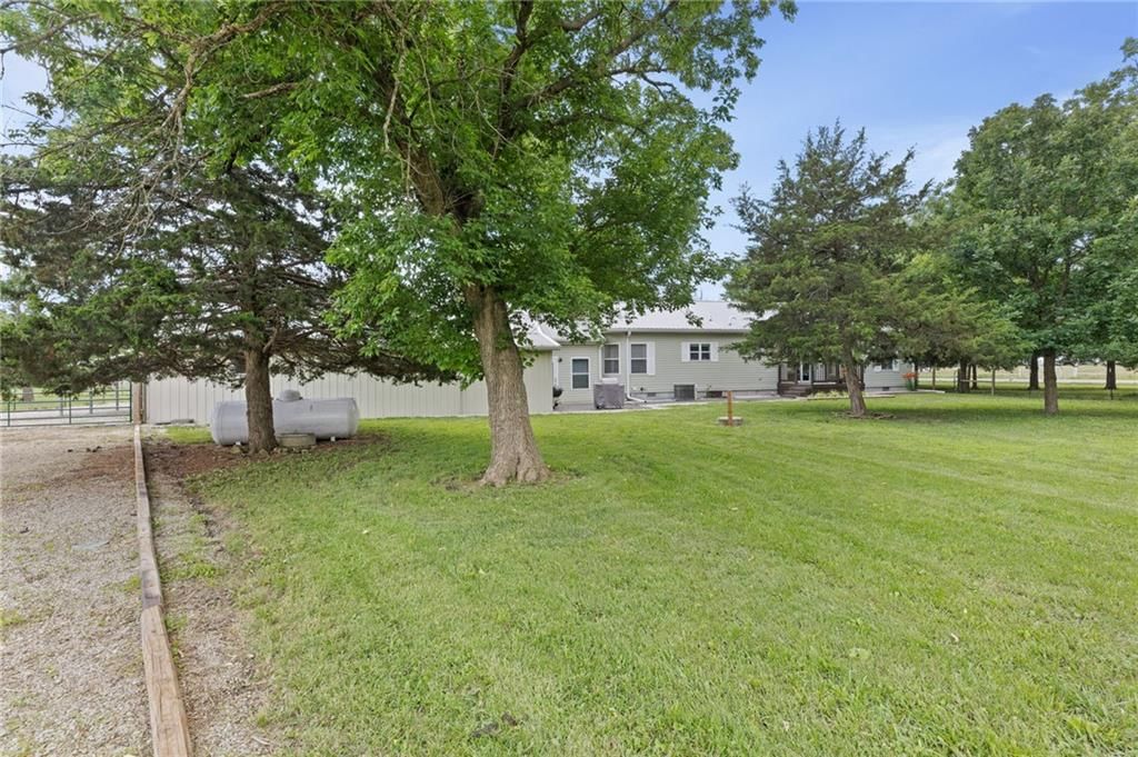 310 W Elm Street — photo 45