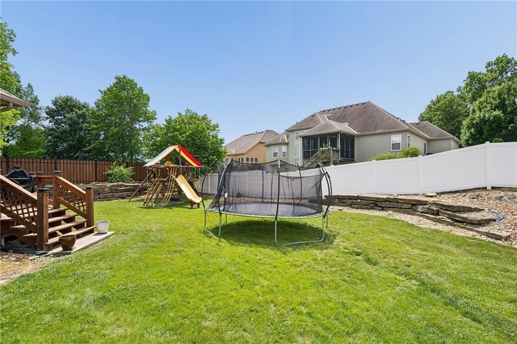 4505 NE 63rd Terrace — photo 38