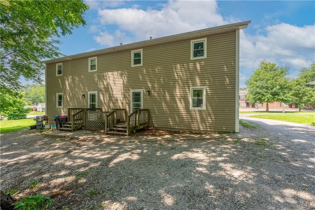 218 W South Street — photo 14