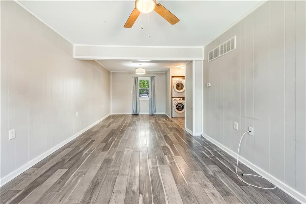 218 W South Street — photo 17